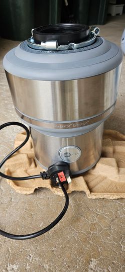 Evolution 200 Insinkerator disposal