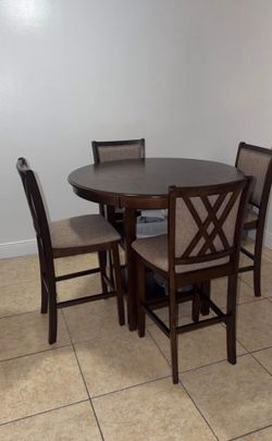 Counter Height Dining Set