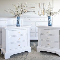 Massive Bedroom Set Financing and Free Delivery Available 