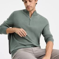 NWT  Mens Alfani Quarter Zip Sweater