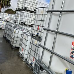 IBC 330 Gallons 275 Gallons Metal Caged Tanks Used once ☝️