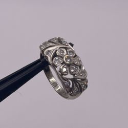 14k Diamond Flower Ring 