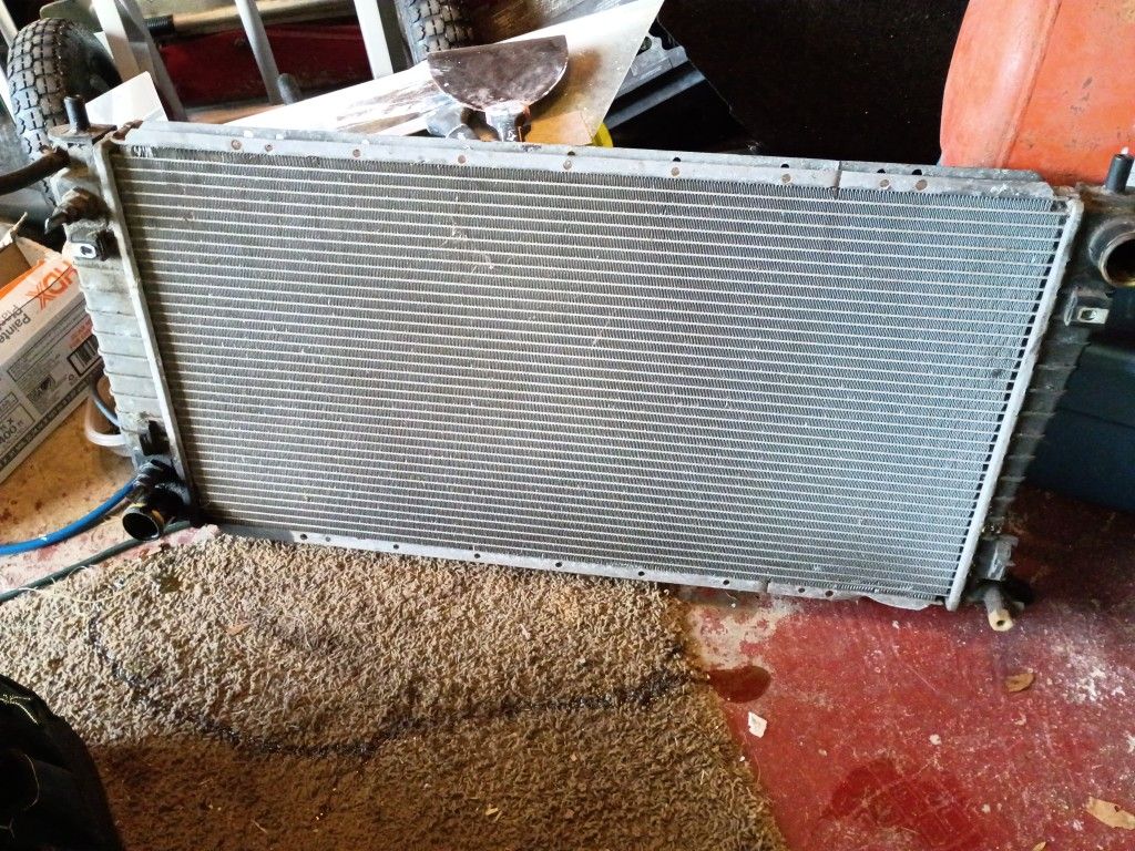 1(contact info removed) Ford F150 Radiator