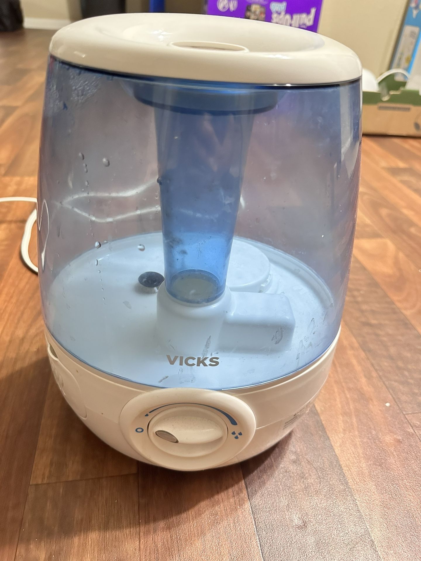 Vicks Filter-Free Ultrasonic Cool Mist Humidifier