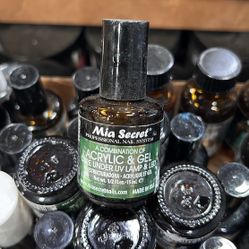 Acrylic & Gel Mia Secret 0.5 oz acrylic + Gel combination for nails