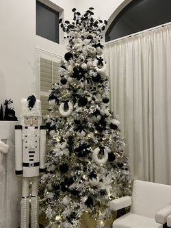12’ Flocked Christmas Tree