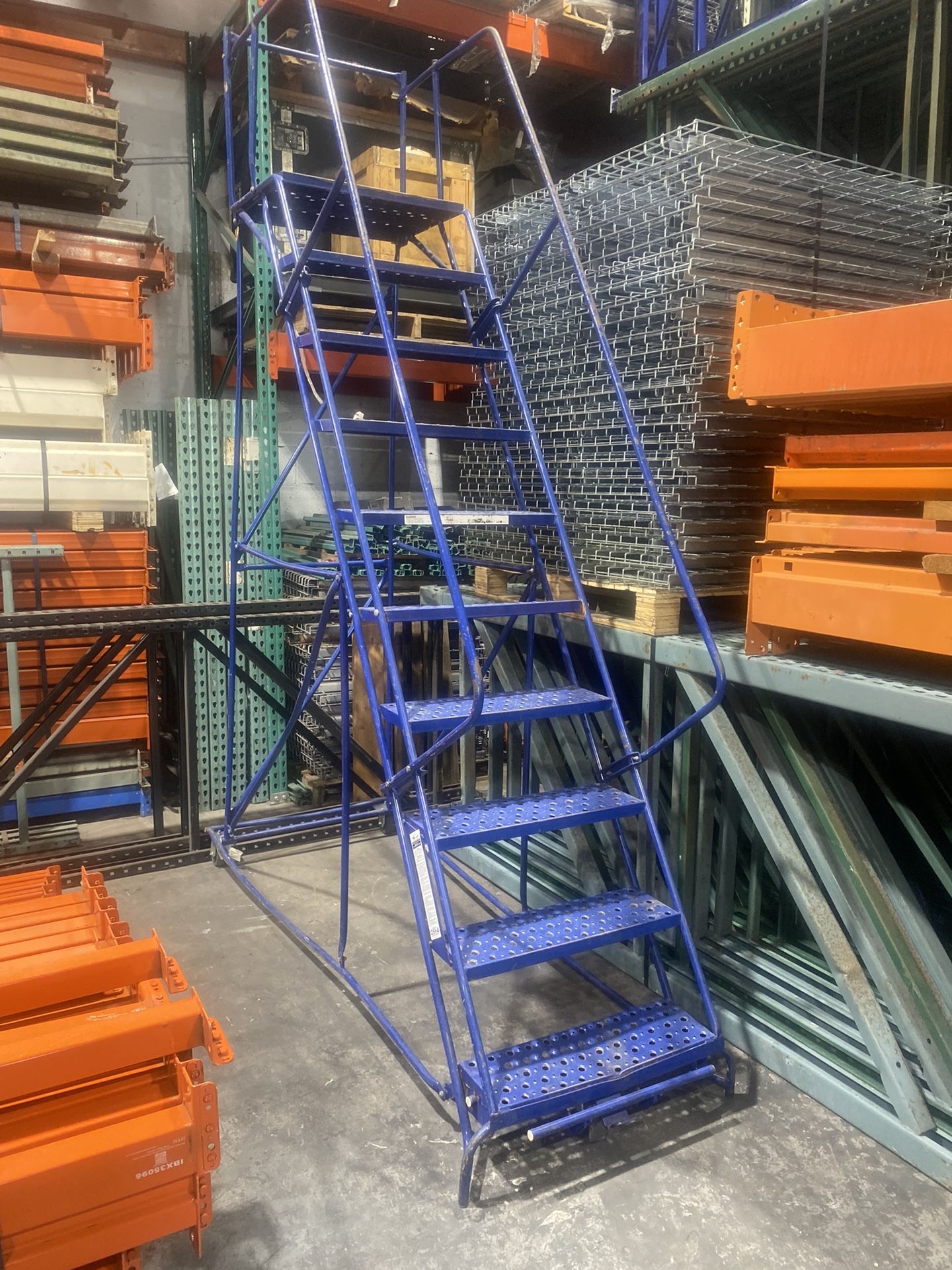 10 Step Warehouse Rolling Ladder