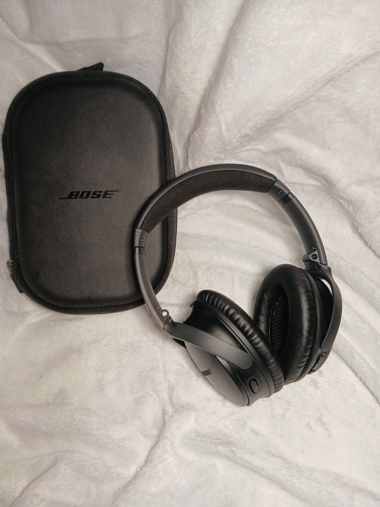 Bose Quiet Comfort 35 II Noise Canceling Bluetooth Wireless Headphones 