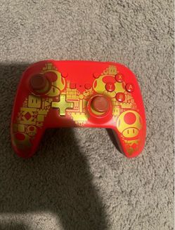 Nintendo Switch Pro Controller Toad Edition