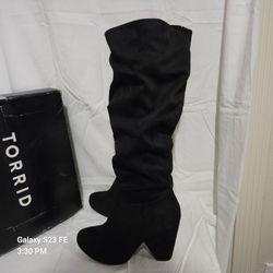 Torrid Black Suede Knee High Boots size 9 new