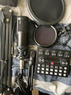Podcast microphone kit