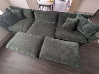 Modern Modular Sofa with 2 Ottomans – Excellent Condition