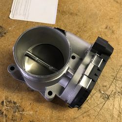 2003-2007 Volvo XC70 - Throttle Body