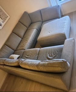 Sectional Sofa  with Pull out bed