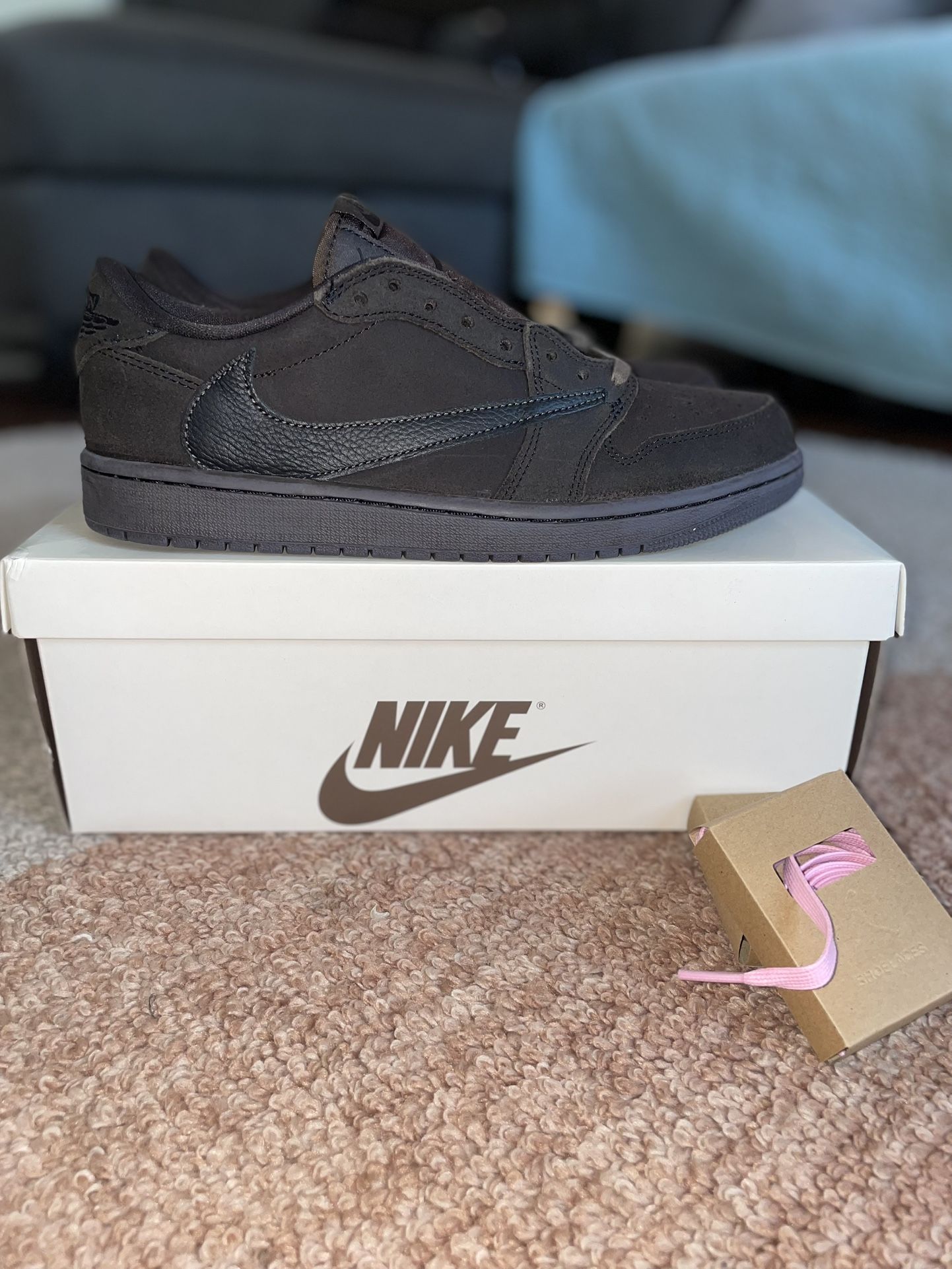 Jordan 1 Retro Low Travis Scott (Velvet Brown)