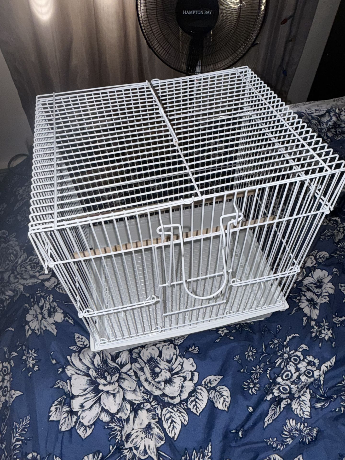 New Buggie Parakeet Cage
