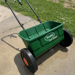 Scotts AccuGreen 3000 Fertilizer Spreader