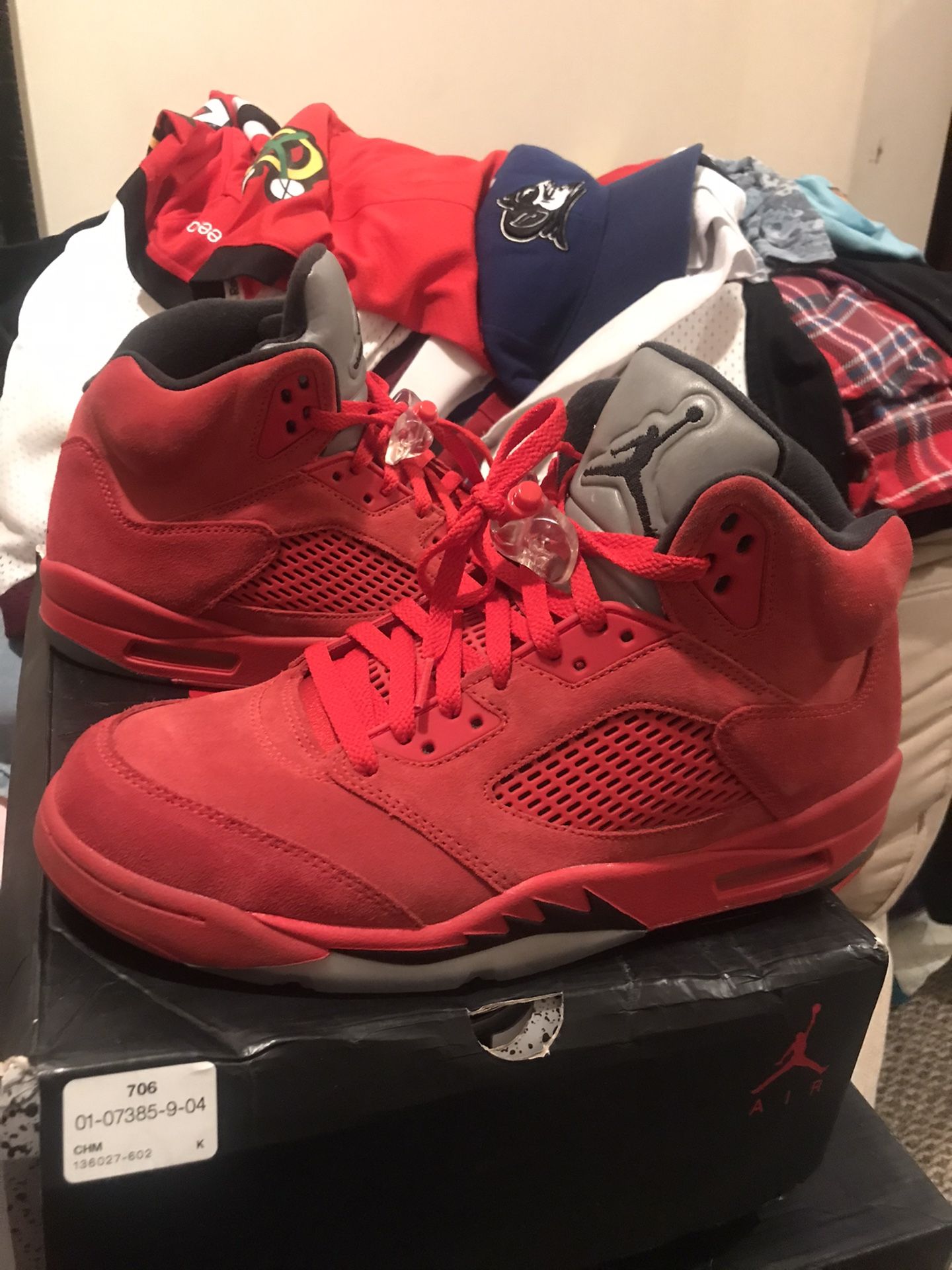 All red Jordan 5s