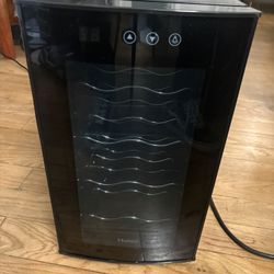 HAIER Wine Cellar / Fridge 