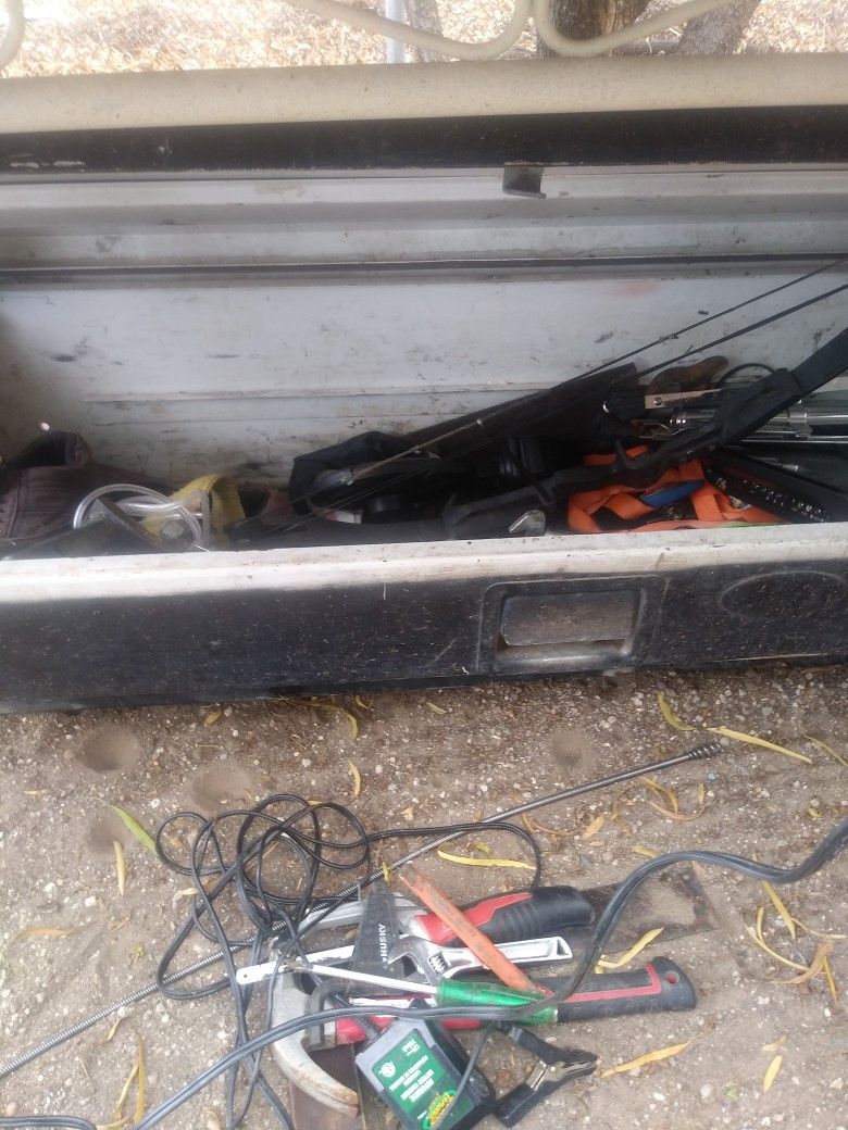 Truck Small Tool Box For A Small Truck Latch Everything Opens Works Good 20 Bucks