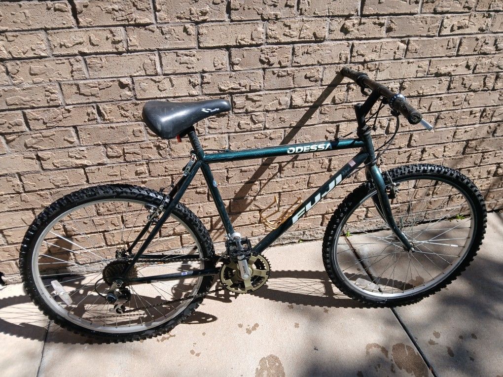 Fuji 26" Bike (19 " Size)
