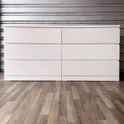 IKEA Dresser in White⚡️