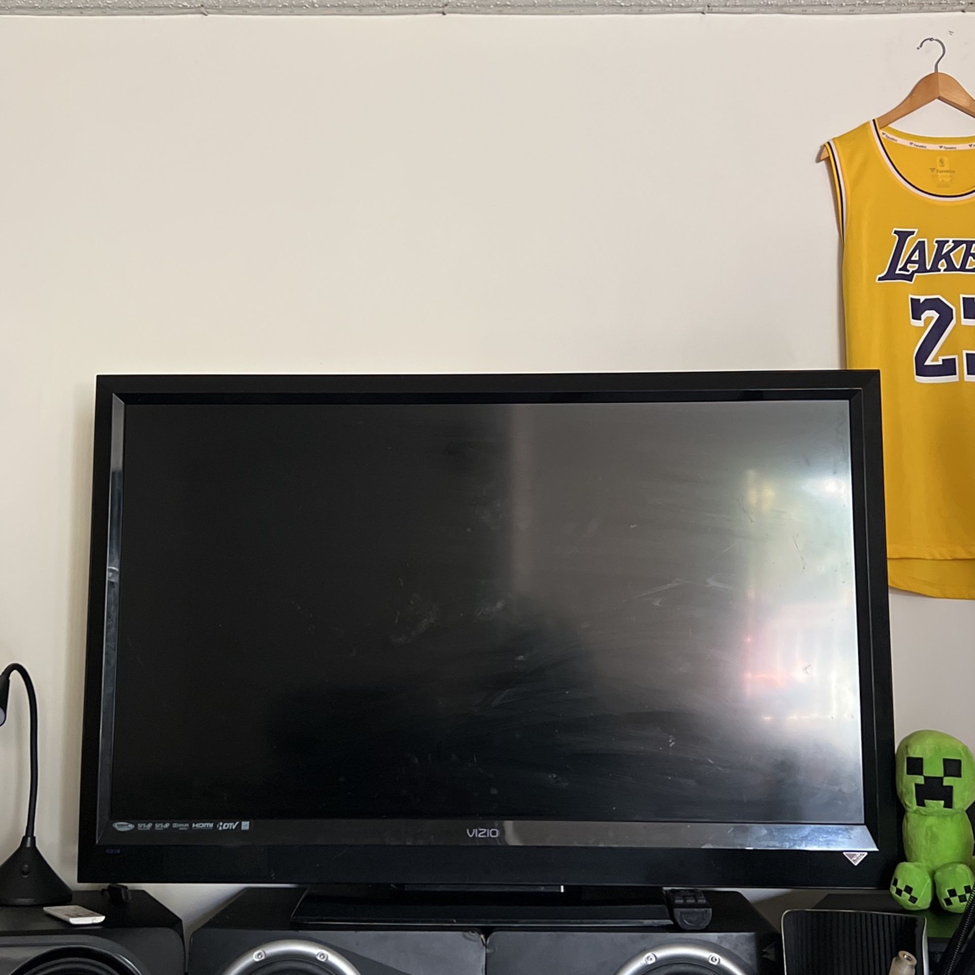 Visio Flatscreen Tv 