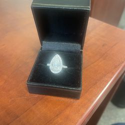 3 Ct. Engagement Ring Brand New Condition 