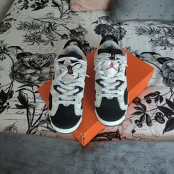 Jordan 6 Retro Low Carmine 6y $35