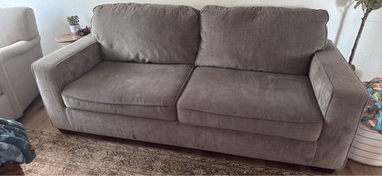 Grey couch - great condition