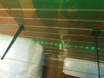 Glass shelfs with 3 hooks
