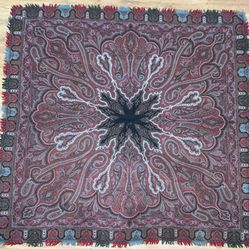 Shawl Paisley Design Made in India   5.10 x 6.2  ft.