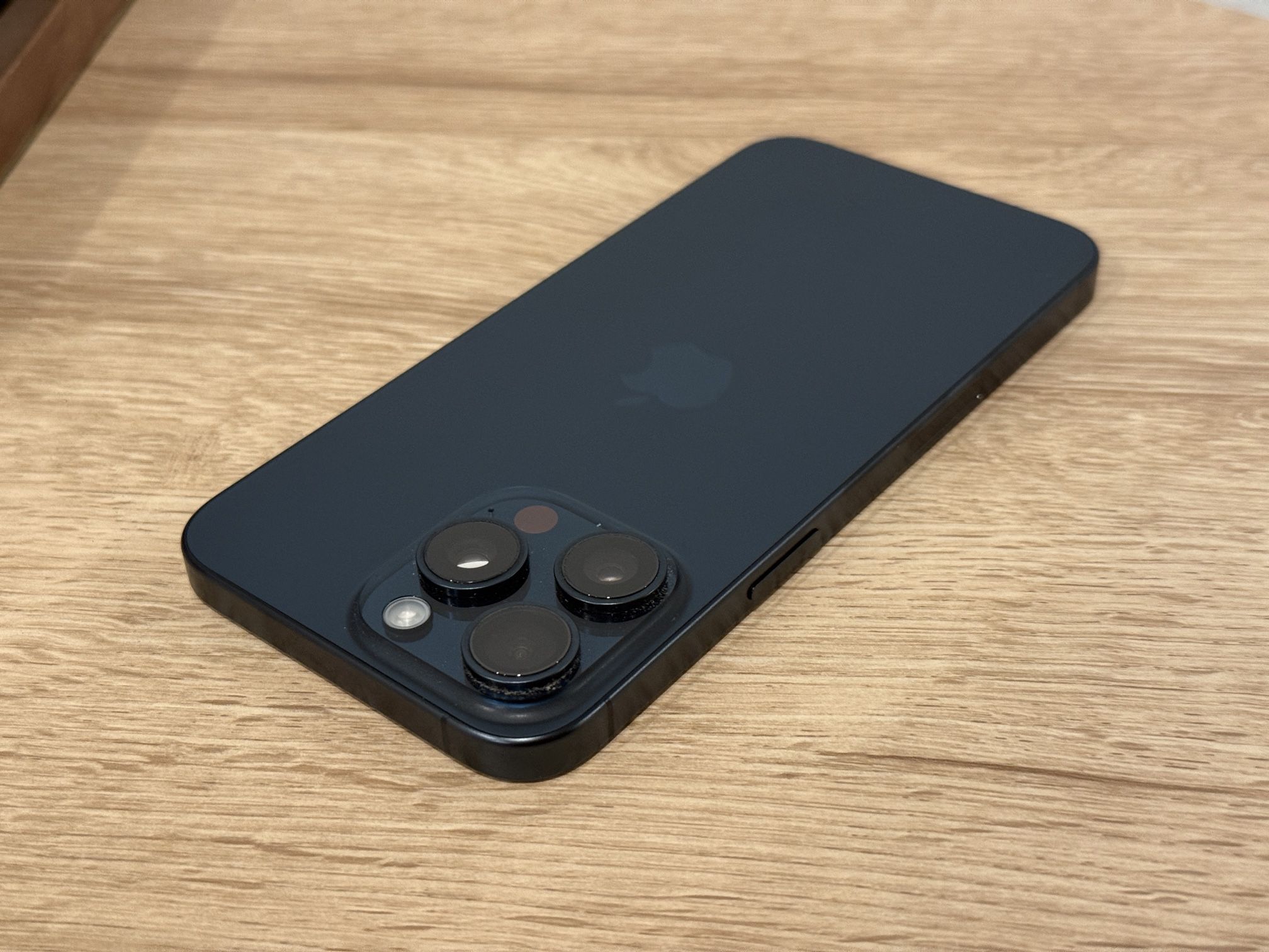 15 Pro Max 256gb Like New Unlocked 87% Battery π