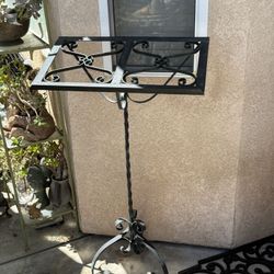 Cast Iron Wedding Guest Book Or Bible Stand (Podium)