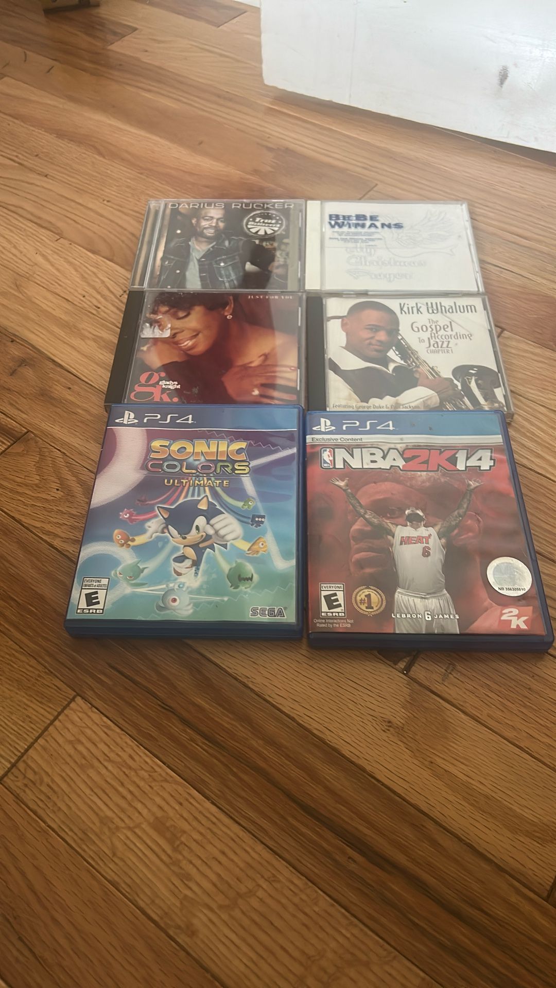 Two PS4 games and four Cd’s