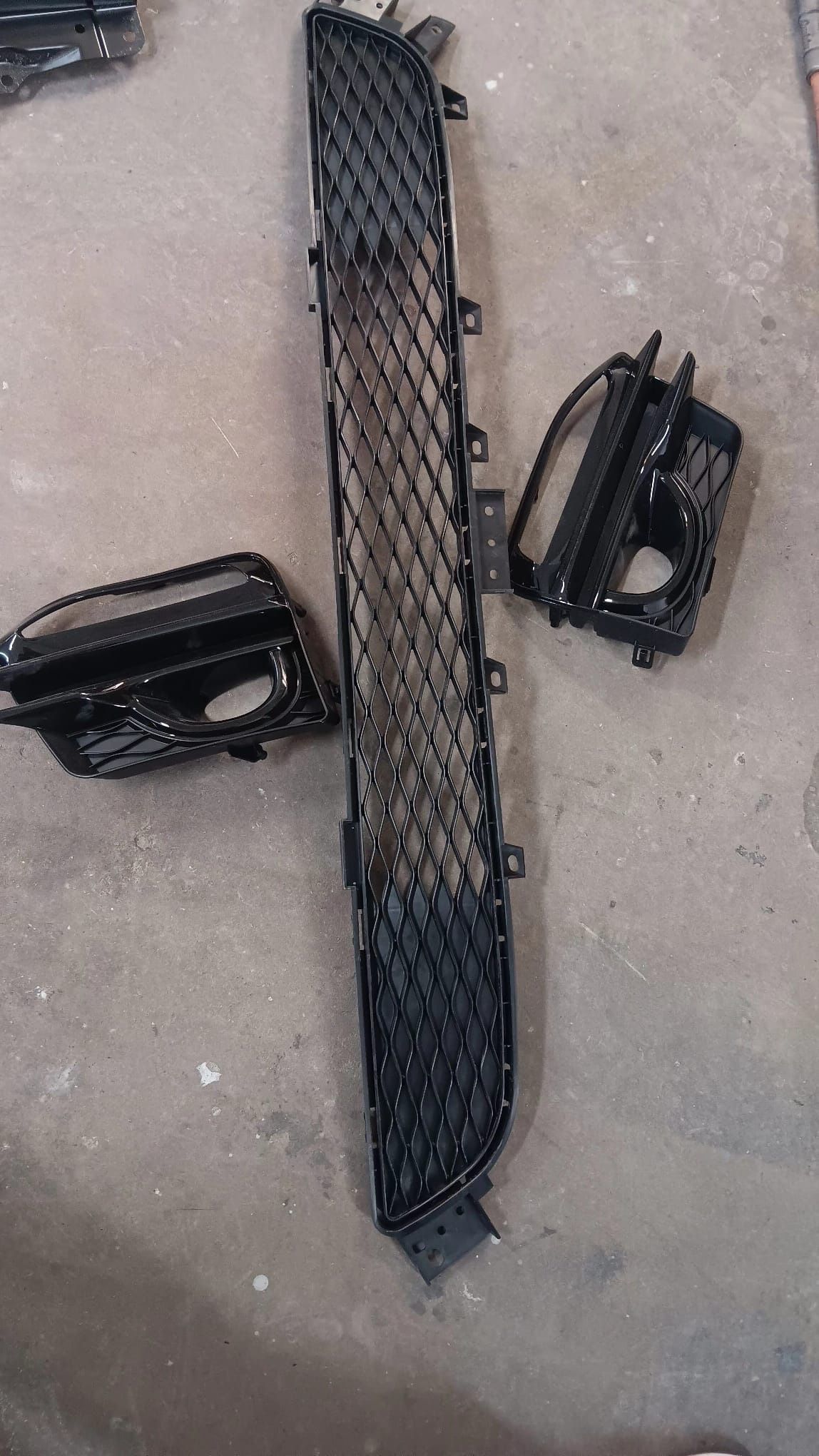 Q50 Infinity Grill And Fender