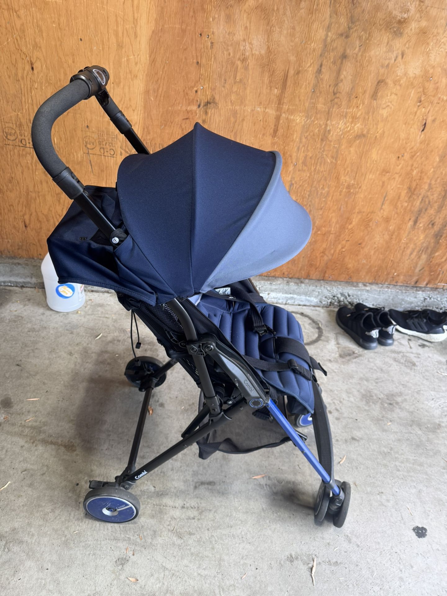 Lightweight Stroller 