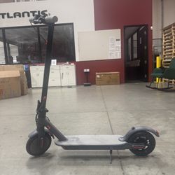 Electric scooter