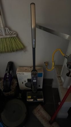 Vaccuums and ihome and rooms for sale