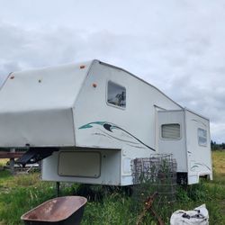 2004 ALJO SCOUT M-255 FIFTH WHEEL TRAILER 