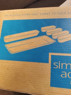 $8 PAMPERED CHEF HOSPITALITY SET NEVER OPENED -- Much More Stuff Here