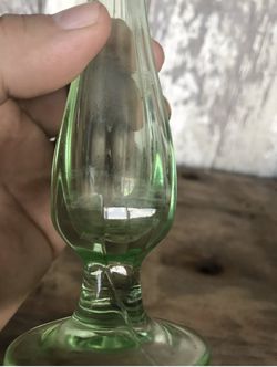 Vintage Green Uranium Vaseline Glass Bud Vase