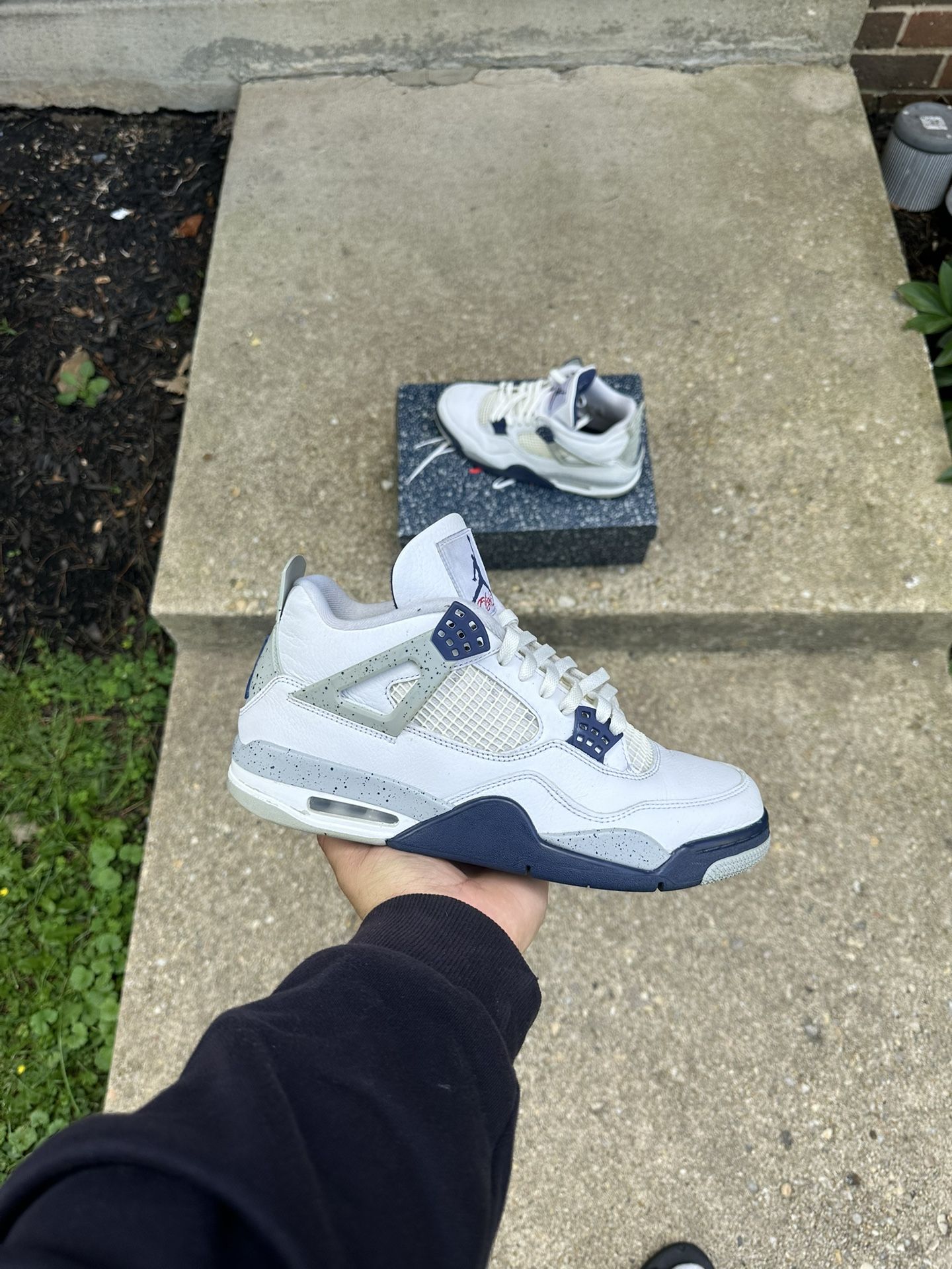 Jordan 4 Midnight Navy