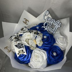 Ramo De Flores Eternas Para Graduación 