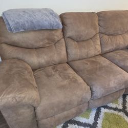 2 Reclining Sofa W/ FREE TABLE INCLUDED