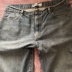 Levi’s Jean Shorts (size 40) 