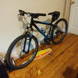 2020 Trek 820 Bontrager. 21 Spd.  In Near Perfect Condition
