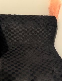 Comfortable plush chair(black)
