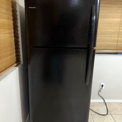 Frigidaire refrigerator