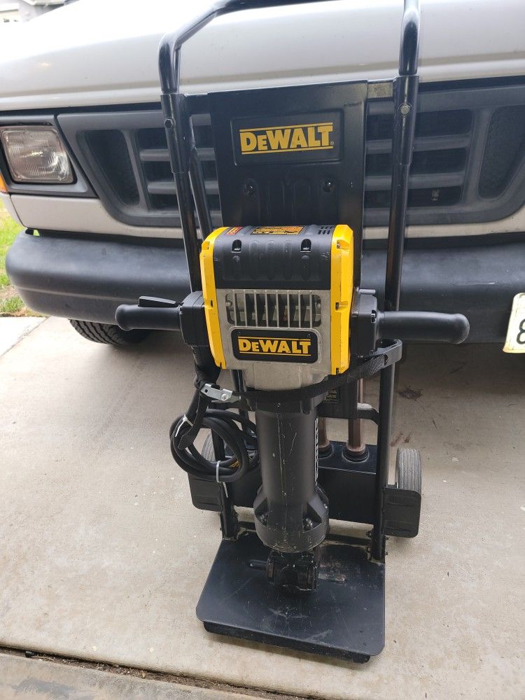 Dewalt Jack Hammer for Sale in Perris, CA OfferUp